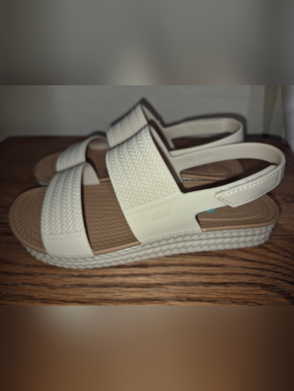 NWT's Reef Women's Water Vista Sandal Tan Size 8